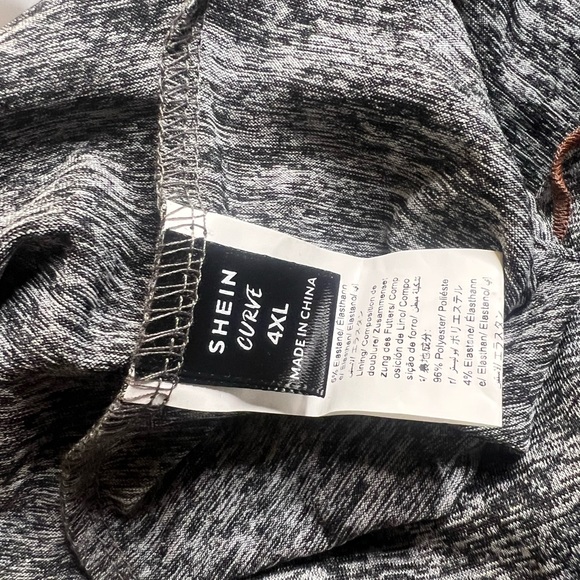 Top🖤 - Picture 2 of 2